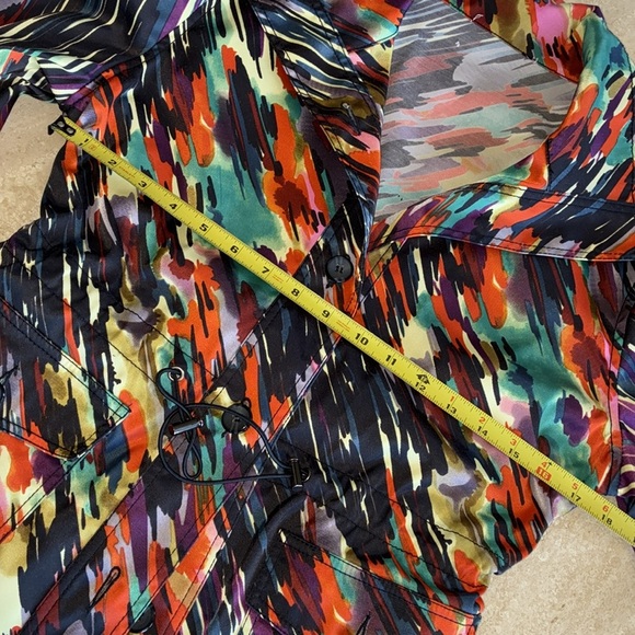 Women's jacket, Colorful Abstract, drawstring waist & trench styling. SP - Picture 12 of 17